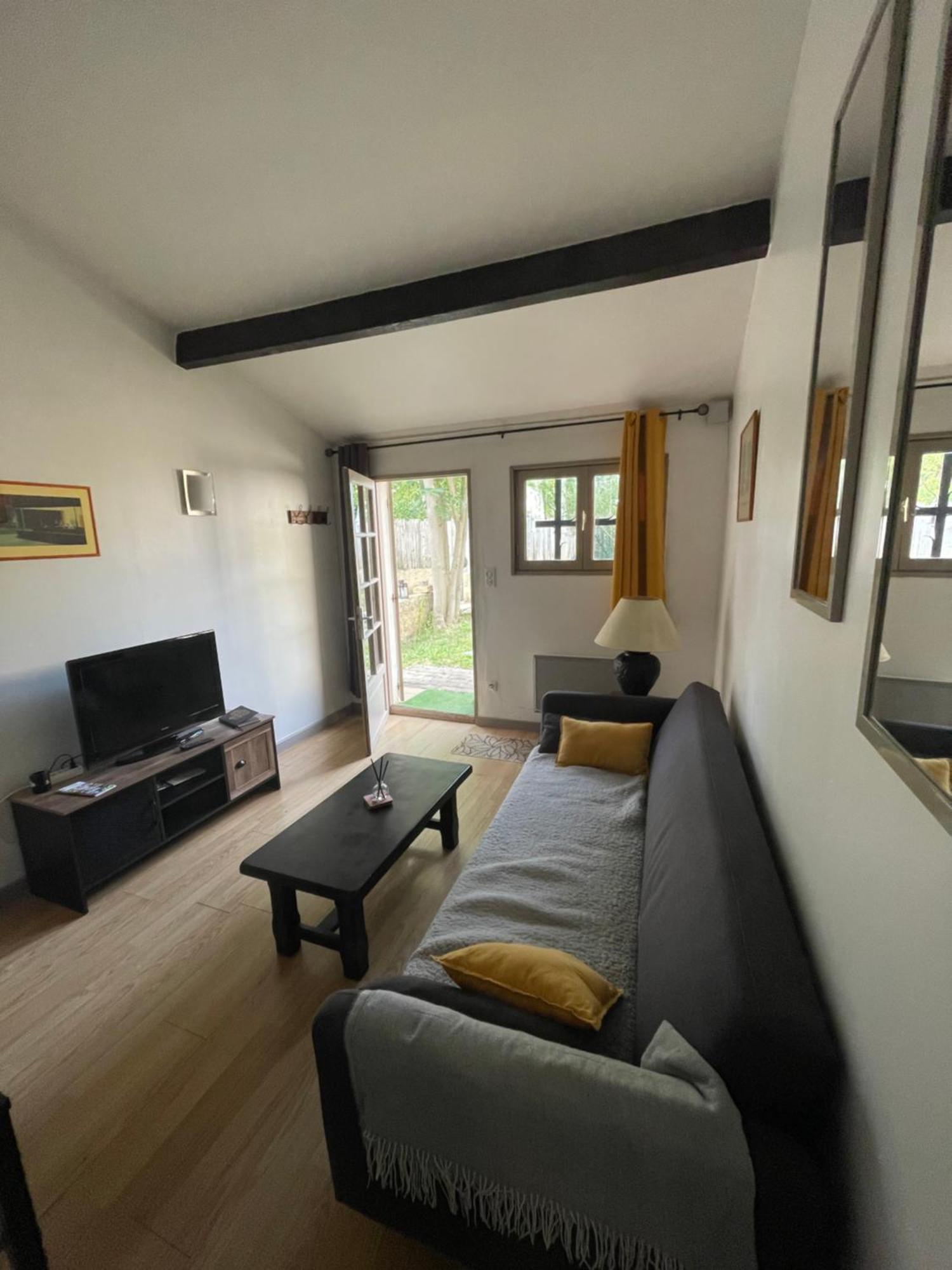 Jolie Petite Maison - Montfavet * Avignon